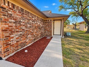 Building Photo - 105 Northern Dove Ln