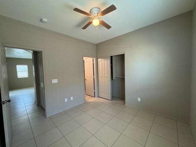 Building Photo - 1647 S 170th Ave