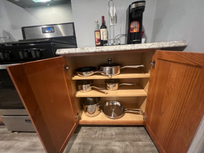 Building Photo - 283 Grand Ave