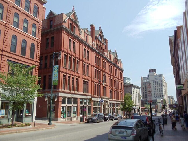 Primary Photo - 537 Congress St