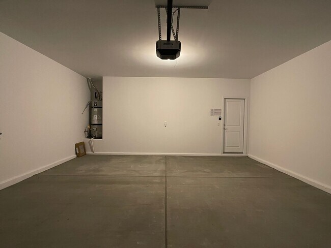 Building Photo - Brand New, Never Lived in House, located in the Southwest!