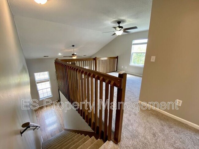 Building Photo - 15382 Ten Point Dr