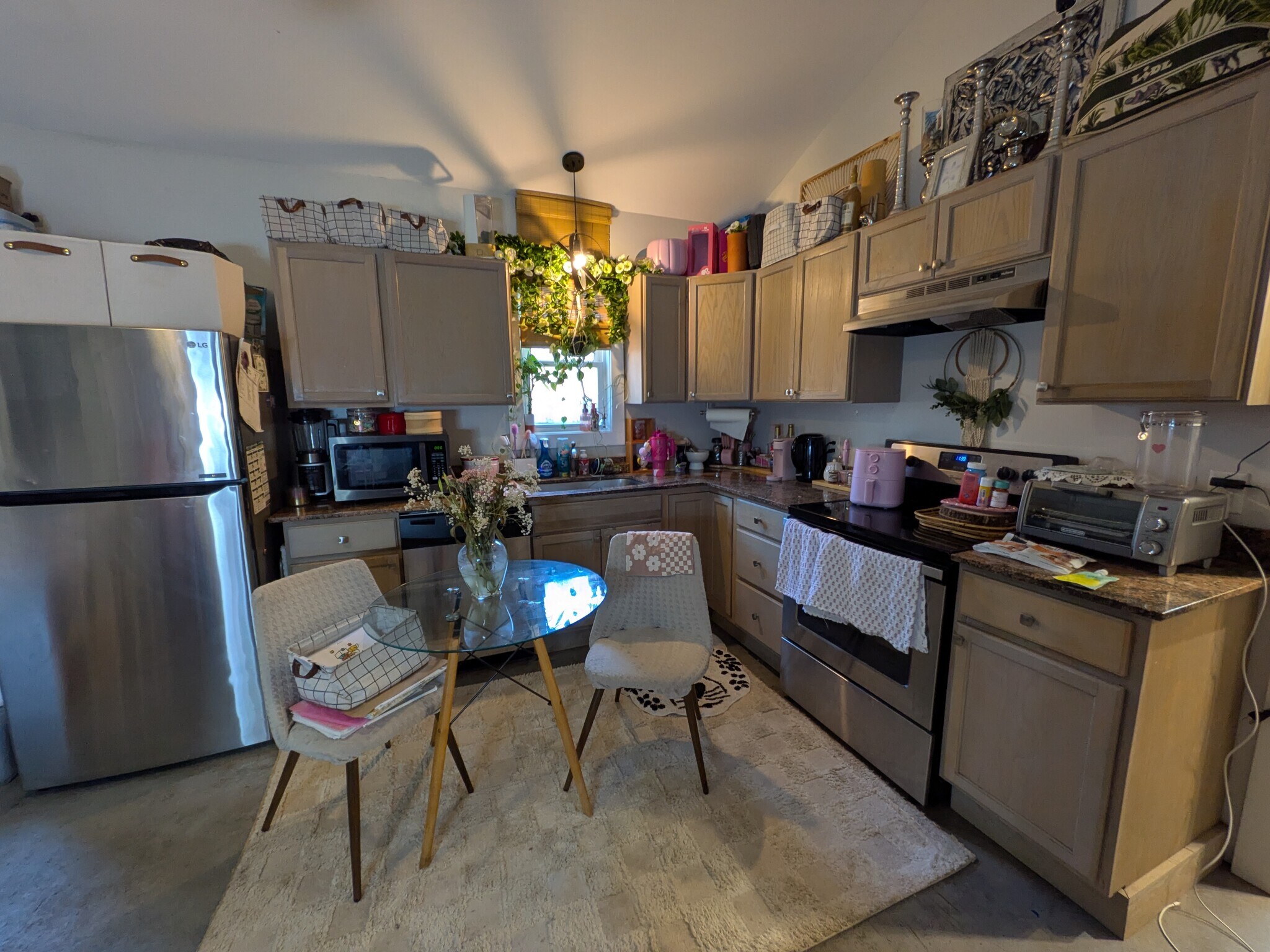 Building Photo - 12 E 54th St