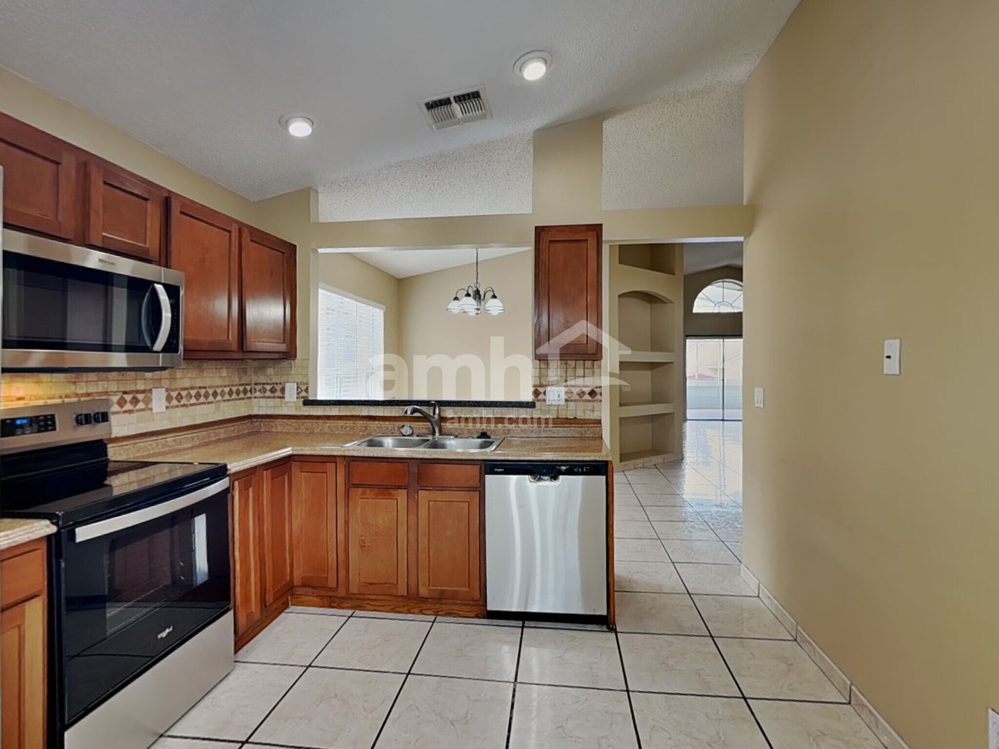 Building Photo - 4232 Pacifica Dr