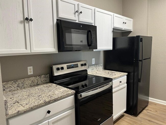 Building Photo - 6434 Cava Alta Dr