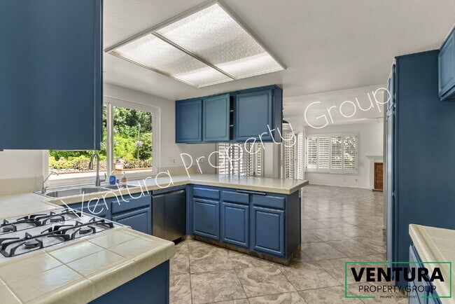 Building Photo - Spacious 4-Bed, 3-Bath Gem in Camarillo Heights