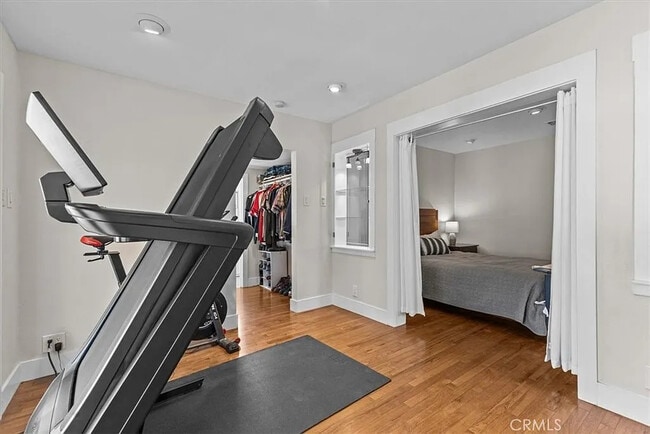 Building Photo - 228 Jacaranda Pl