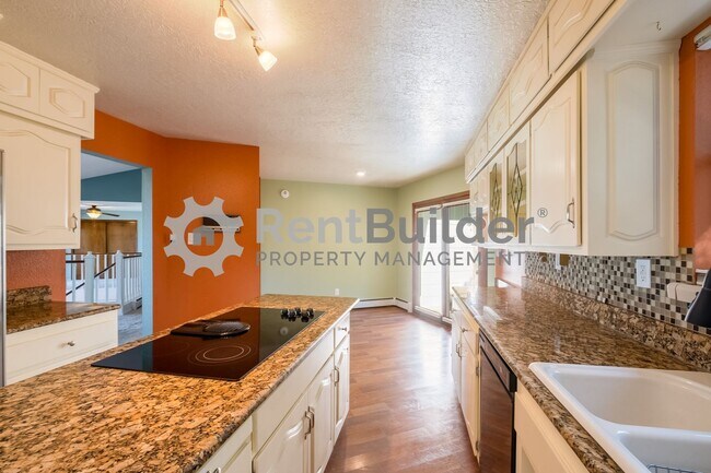 Building Photo - !!CALL US TODAY AT (505) 808-6467 TO SCHED...