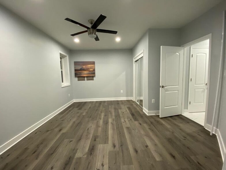 Building Photo - 24967 Halite Dr