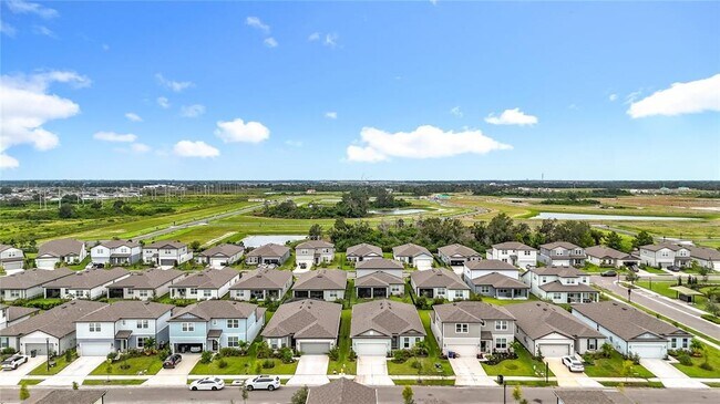 Building Photo - 10005 Patterson Wy