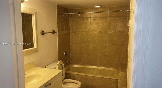 Building Photo - 20850 SW 87th Ave