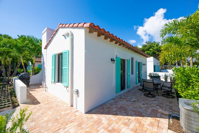 Building Photo - 110 Marine Way