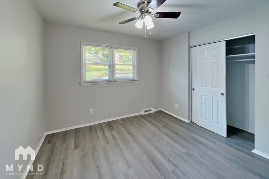 Building Photo - 406 Edgegreen Dr