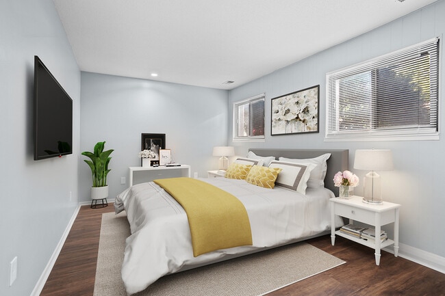 Building Photo - 5605 W 58th St