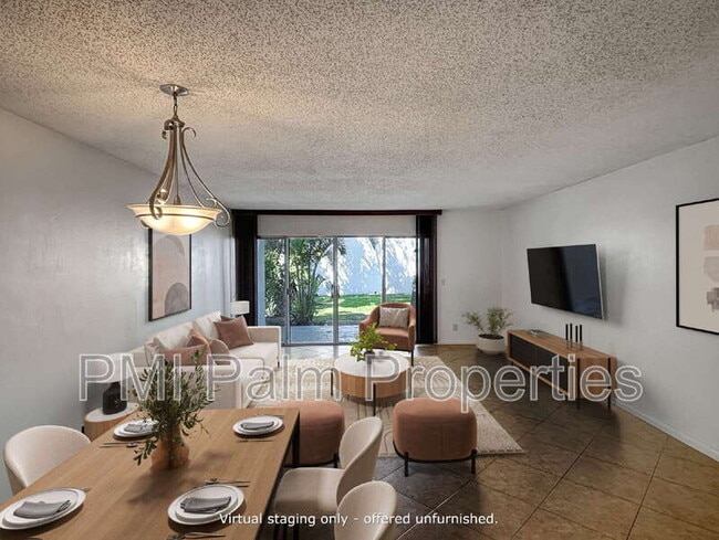 Building Photo - 390 Golfview Rd