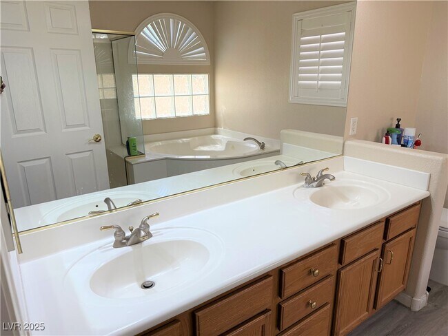 Building Photo - 10780 Glacier Rapids Ct