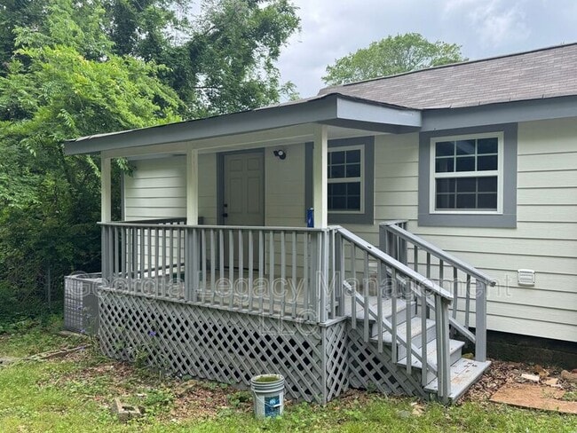 Building Photo - 185 S Rocksprings St