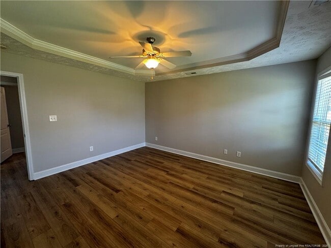 Building Photo - 2118 Queen Elizabeth Ln