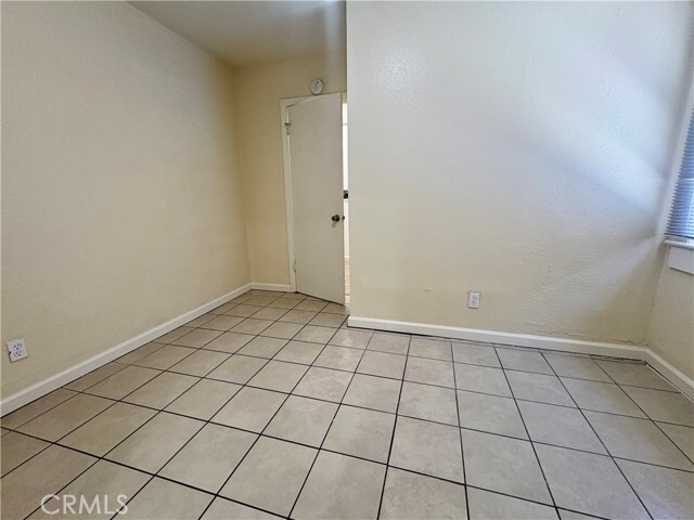Building Photo - 1360 Poplar St