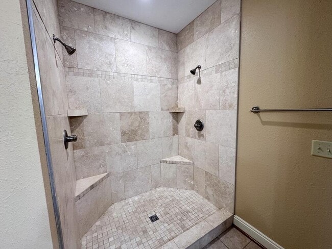 Building Photo - 130 Gulf Terrace Ln