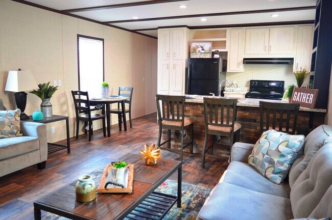 Building Photo - New 3 Bedroom, 2 Bath! SUMMER SPECIAL- LIM...