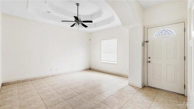 Building Photo - 2013 Agua Fina Ave