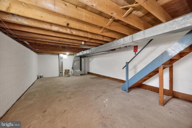 Building Photo - 299 Florence Dr