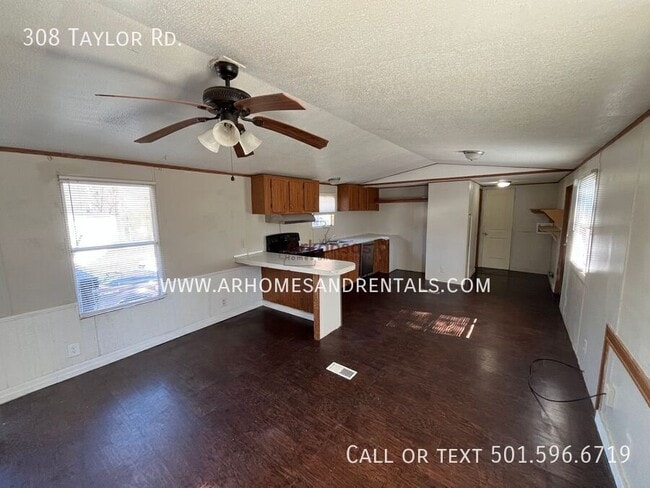 Building Photo - 308 Taylor Rd