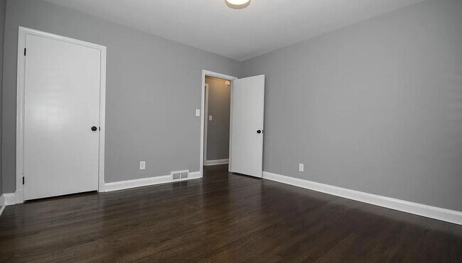 Building Photo - 4401 Buchanan Ave