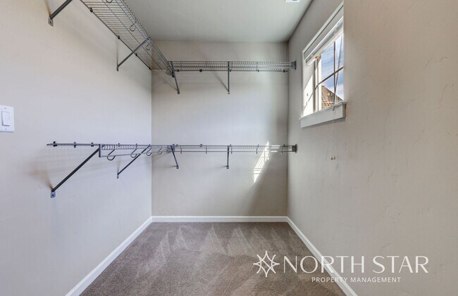 Building Photo - Charming home in Bend!
