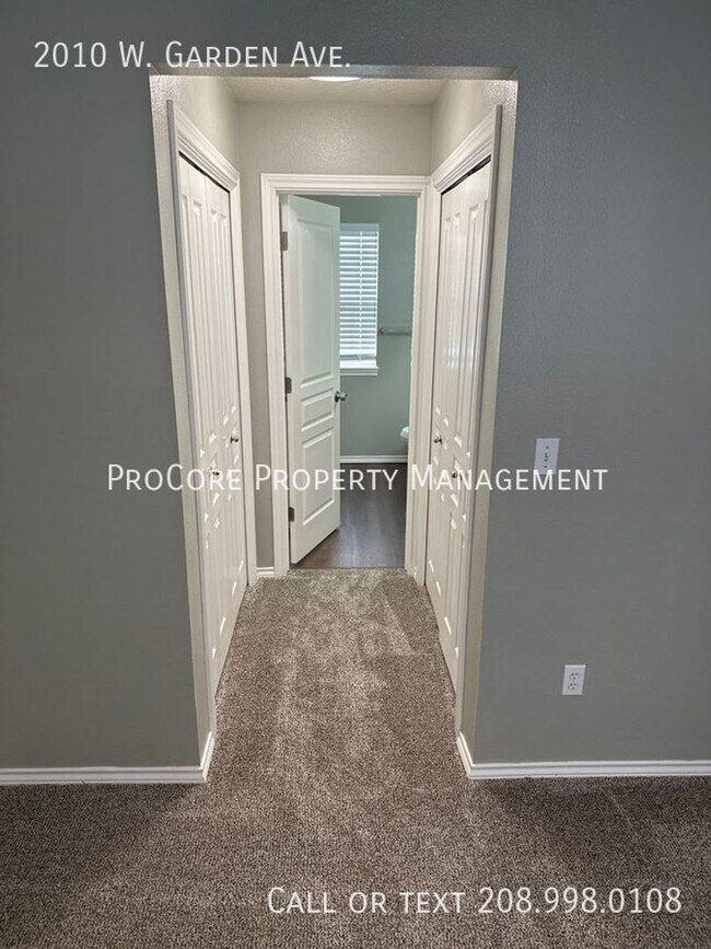 Building Photo - $2195/Month: Spacious 4-Bed, 2.5-Bath Home with 3-Car Garage on Expansive Lot