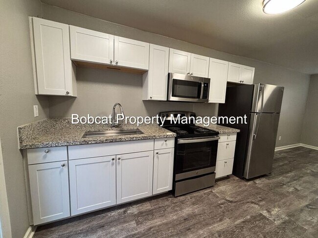 Building Photo - 2590 N Carson St