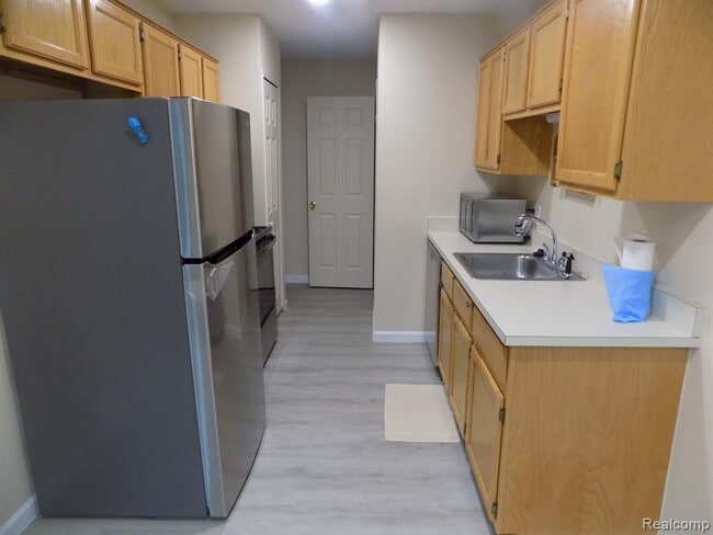 Building Photo - 40043 Crosswinds Rd