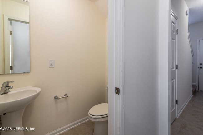 Building Photo - 129 Moultrie Village Ln