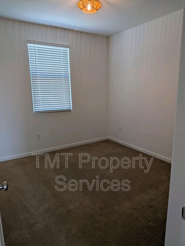 Building Photo - 8809 Boes Wy