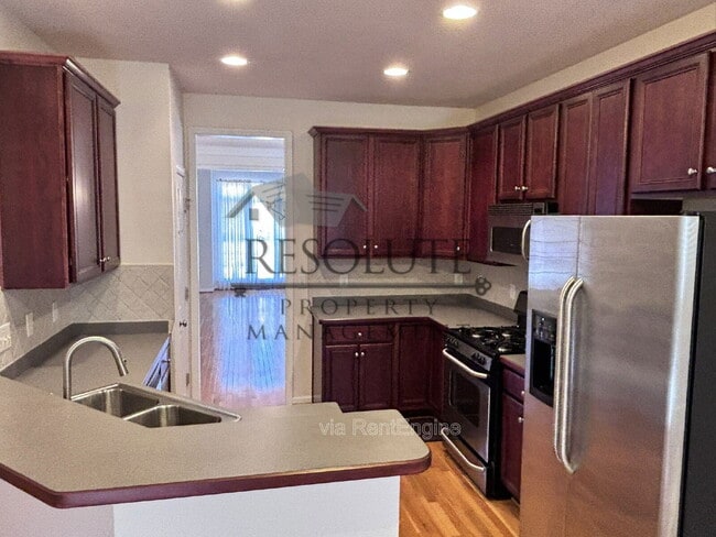 Building Photo - 5818 Myakka Ct