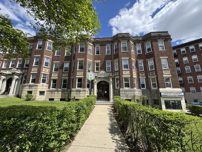 Building Photo - 1846 Commonwealth Ave