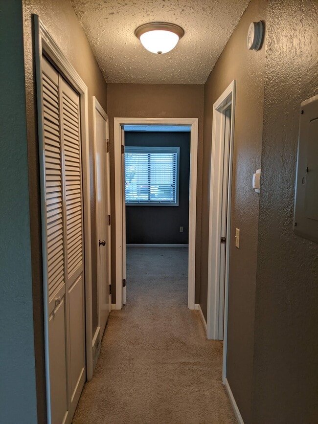 Building Photo - 6081 Danford Creek Dr