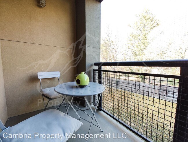 Building Photo - 2 br, 2 bath House - 4340 S Highland Drive...