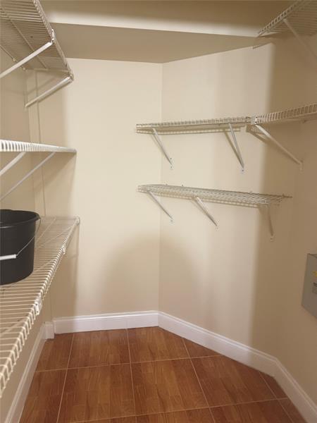 Building Photo - 10781 Cleary Blvd