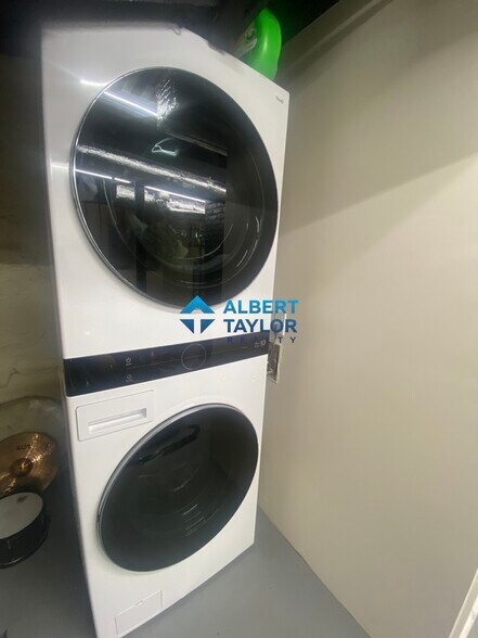 Building Photo - 18 Sawyer Ter