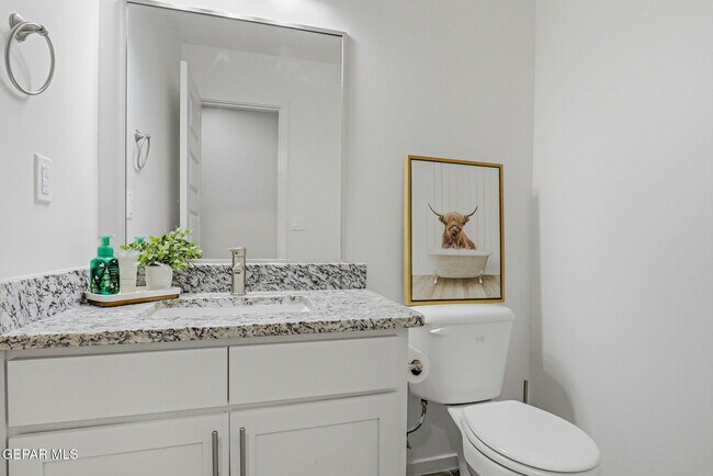 Building Photo - 15252 Apex Ct