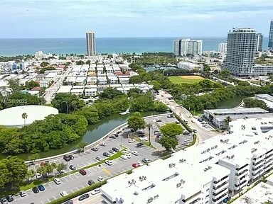 Building Photo - 7300 Wayne Ave