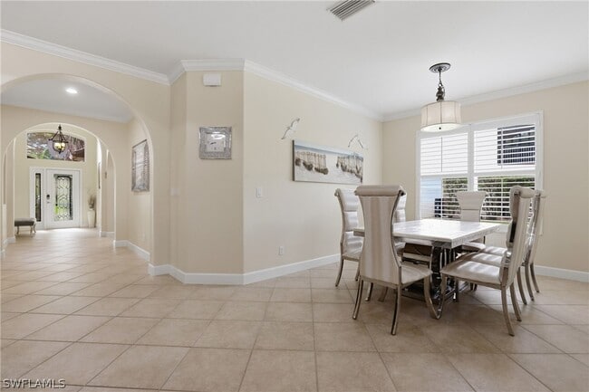 Building Photo - 13818 Farnese Dr