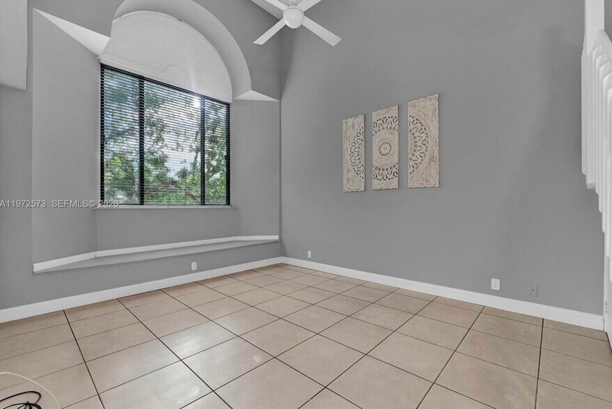 Building Photo - 15575 Miami Lakeway N