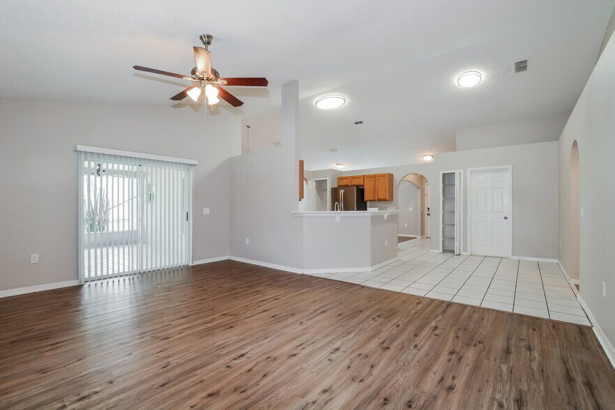 Building Photo - 1416 Muir Cir