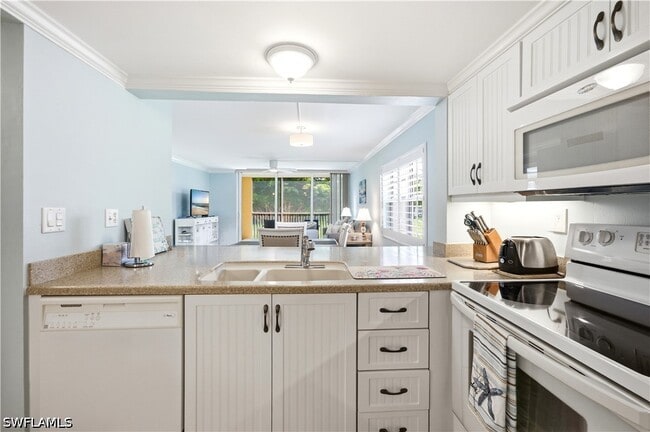 Building Photo - 1083 Forest Lakes Dr