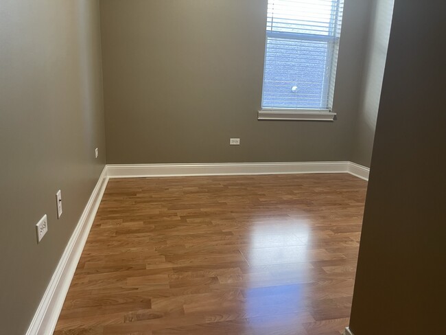 Bedroom 2 - 5941 W Corcoran Plz