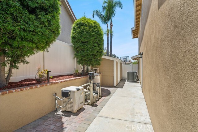 Building Photo - 25101 Northrup Dr