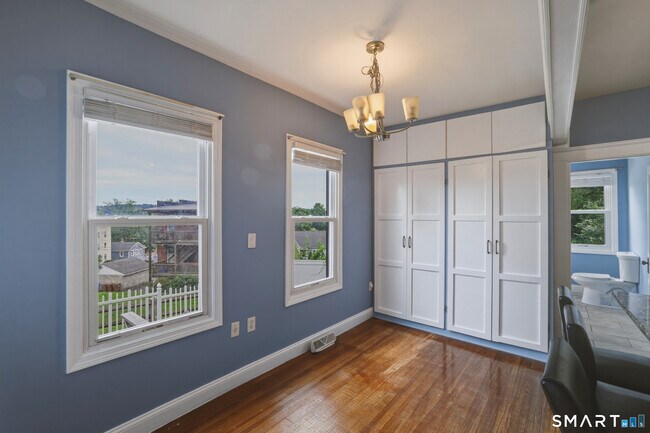 Building Photo - 44-46-46 Perry Hill Rd